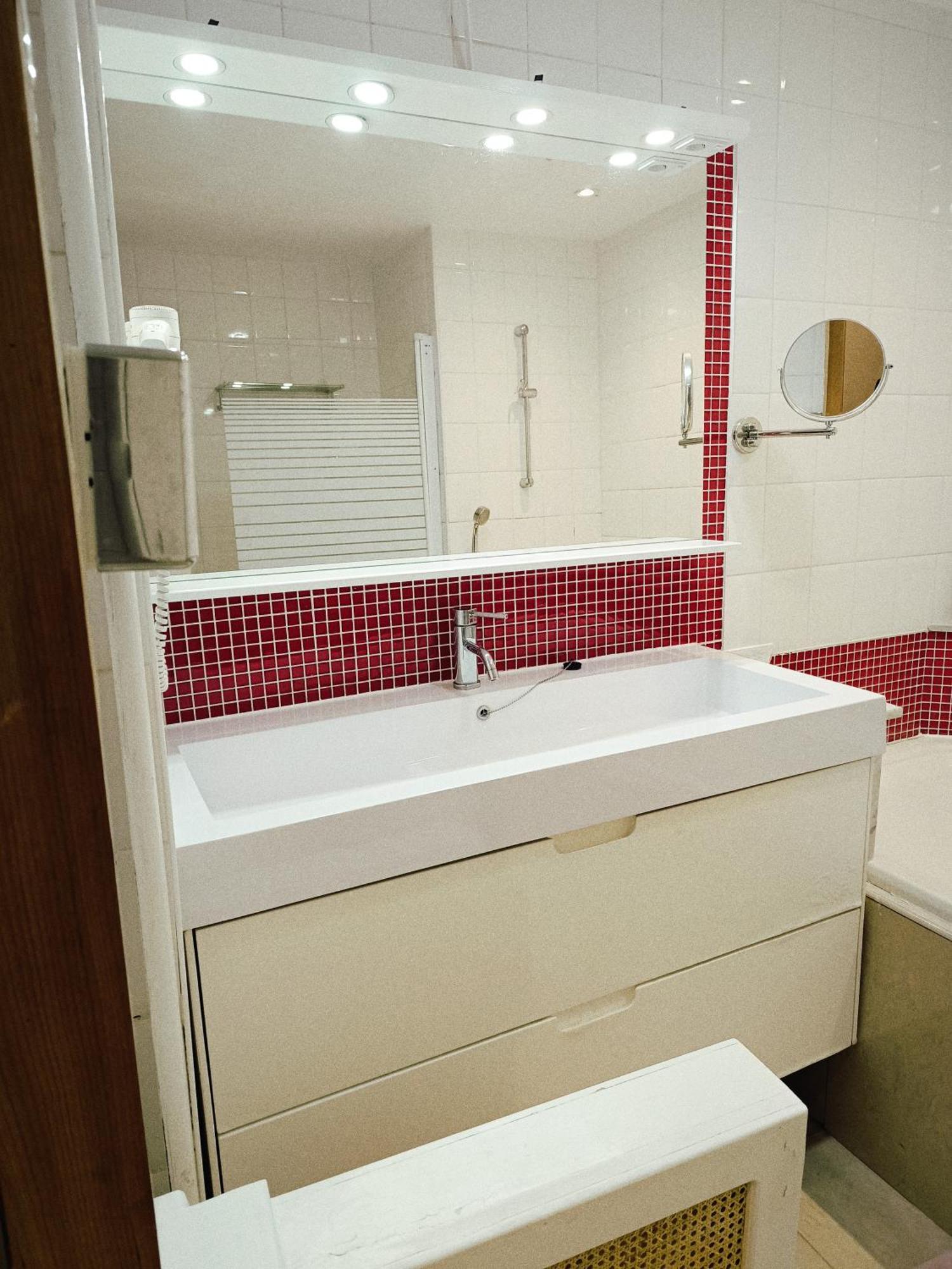Appartement Centre 13 Quai Godefroid Kurth à 15 Min Gare Guillemins