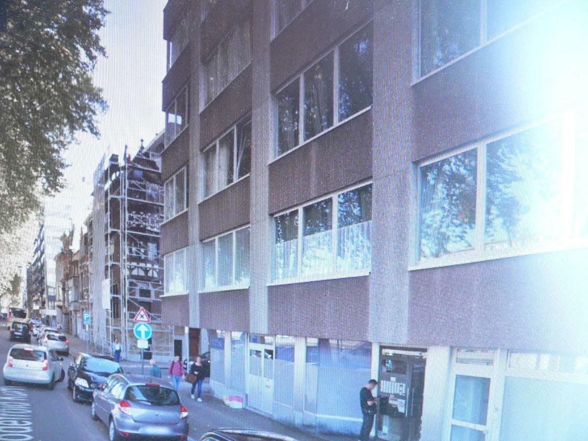 Centre 13 Quai Godefroid Kurth à 15 Min Gare Guillemins Appartement *