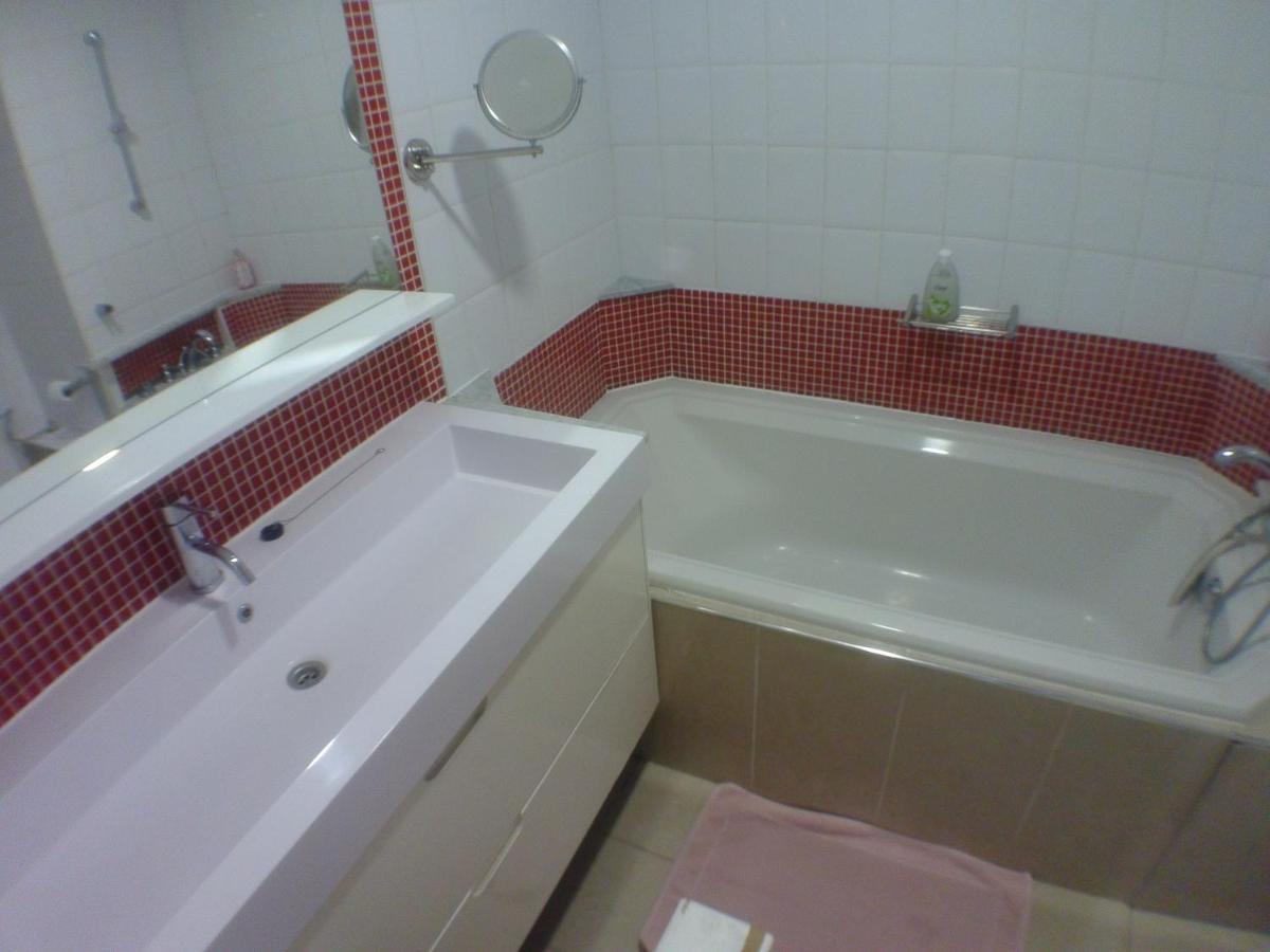 Centre 13 Quai Godefroid Kurth Pour 2 Pers A 25 Min Gare Guillemins Apartment