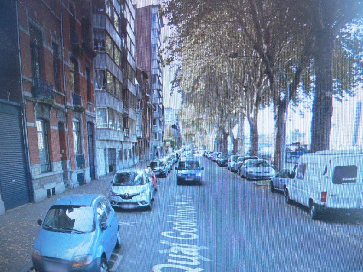 Centre 13 Quai Godefroid Kurth Pour 2 Pers A 25 Min Gare Guillemins Apartamento